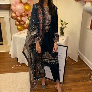Embroidered Black Velvet Pakistani Salwar Kameez 3pc